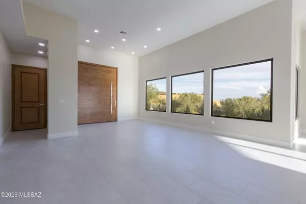 Oro Valley, AZ 85742,10327 N Derrio Canyon Place