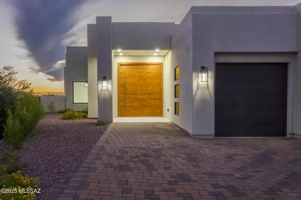 Oro Valley, AZ 85742,10327 N Derrio Canyon Place