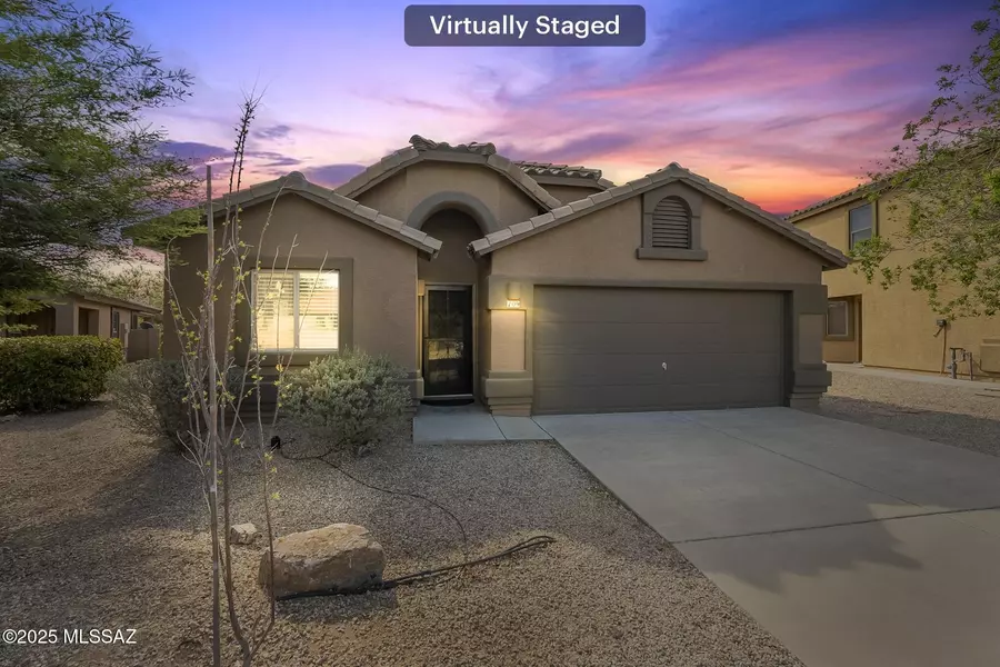 109 W Calle Paso Suave, Sahuarita, AZ 85629