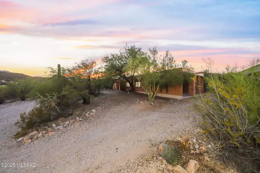 3220 W Westridge Avenue, Tucson, AZ 85745