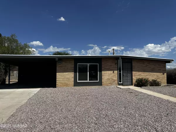 7617 E Morelos Place, Tucson, AZ 85710