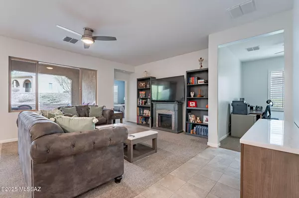 Green Valley, AZ 85614,1190 Broken Hills Drive