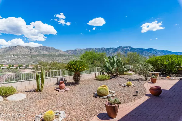 37429 S Stoney Cliff Drive, Saddlebrooke, AZ 85739