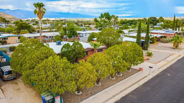 Tucson, AZ 85713,1862 W Camelot Road