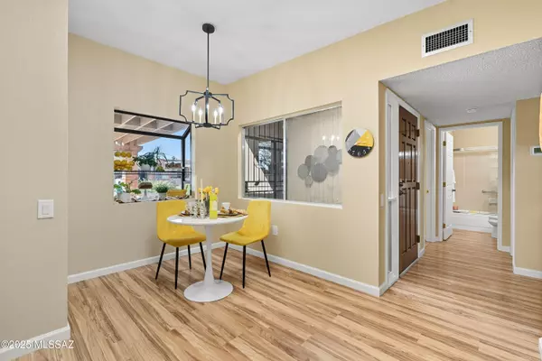 Green Valley, AZ 85622,1552 W Via Del Jarrito