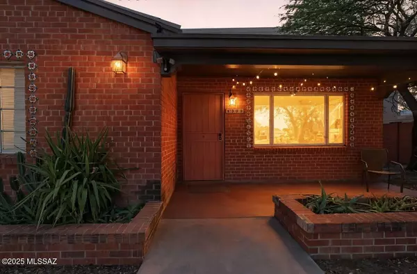 Tucson, AZ 85719,1308 E Spring Street