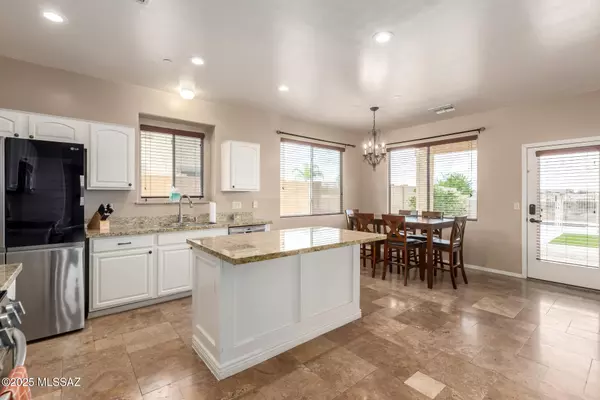 Saddlebrooke, AZ 85739,39244 S Mountain Shadow Drive