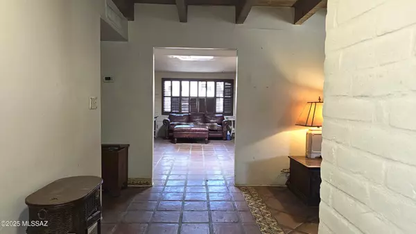 Tucson, AZ 85719,2401 E Mitchell Street