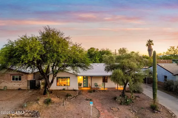 2834 E Croyden Street,  Tucson,  AZ 85716