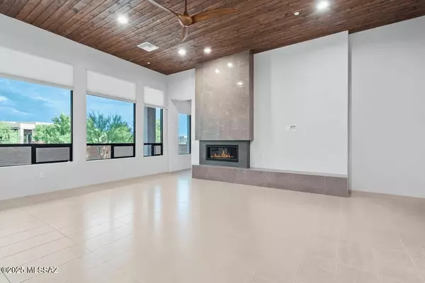 Marana, AZ 85658,12360 N Carpas Wash Drive