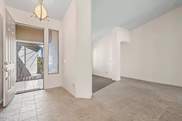 Green Valley, AZ 85614,2426 E Desert Pueblo Pass