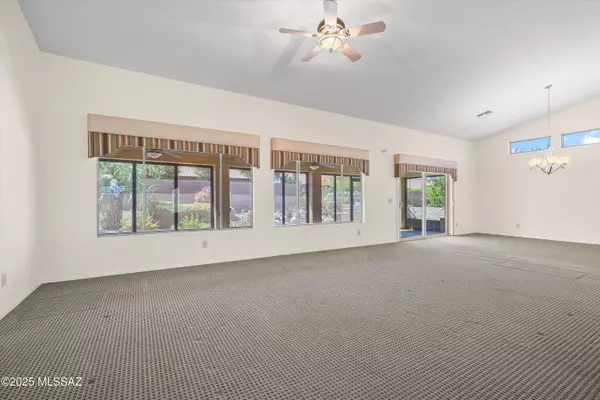 Green Valley, AZ 85614,2426 E Desert Pueblo Pass