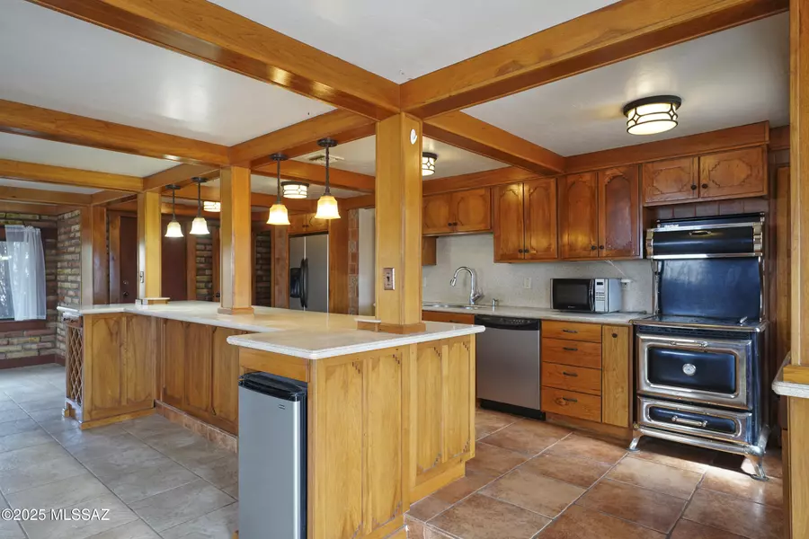 9084 E Sky Ranch Road, Portal, AZ 85632