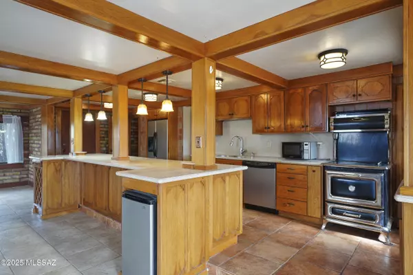 9084 E Sky Ranch Road, Portal, AZ 85632