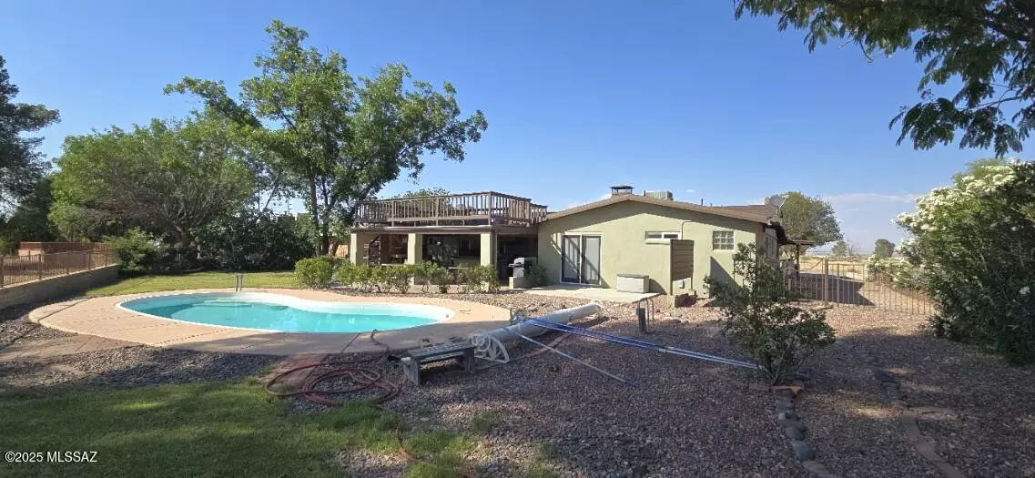 Pearce, AZ 85625,1006 E Geneva