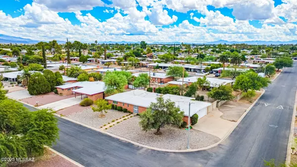 Tucson, AZ 85710,6902 E Calle Canis