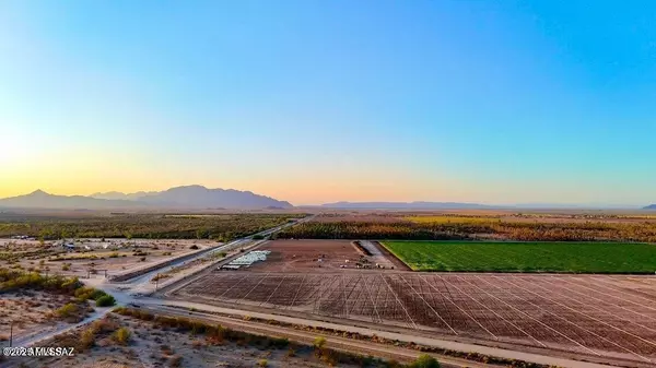 Maricopa, AZ 85139,0 N Warren Rd Lots #1 & 2 2.5 Acre Road