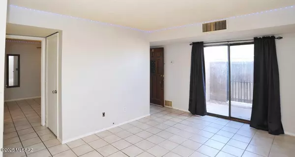 Tucson, AZ 85730,6625 E Golf LInks Road #8