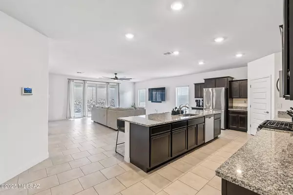 Corona De Tucson, AZ 85641,342 W Aberdeen Street