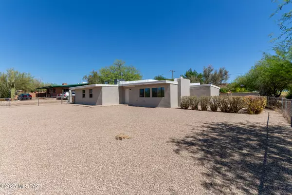 Tucson, AZ 85705,243 E Waverly Street