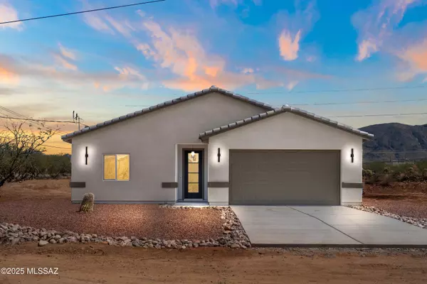 1725 Faro Court, Rio Rico, AZ 85648