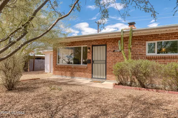 Tucson, AZ 85711,5921 E Oak Street