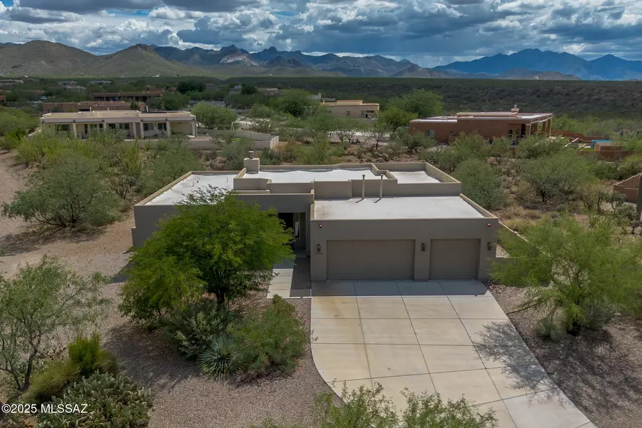 9364 E Desert Milkweed Court, Corona De Tucson, AZ 85641
