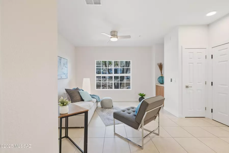 1500 E Pusch Wilderness Drive #10106, Tucson, AZ 85737