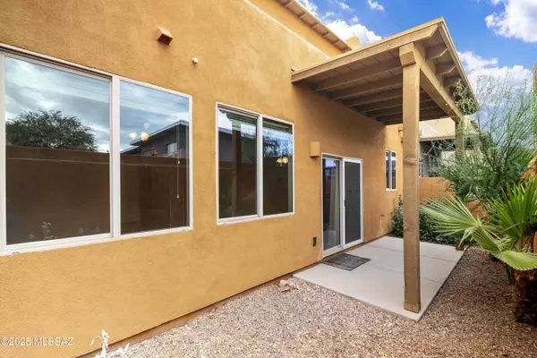 Tucson, AZ 85716,3830 E 3rd Street #2102