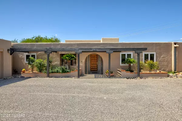 Tucson, AZ 85718,6935 N Calle Amorcito