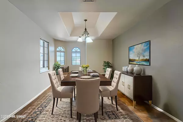 Oro Valley, AZ 85755,227 W Granite Canyon Place