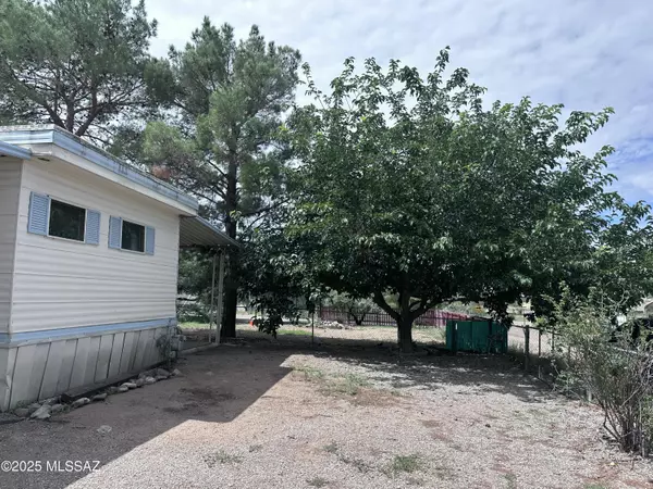 Benson, AZ 85602,3179 W Robin Drive