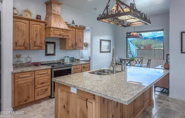 Patagonia, AZ 85624,28 San Gabriel Drive