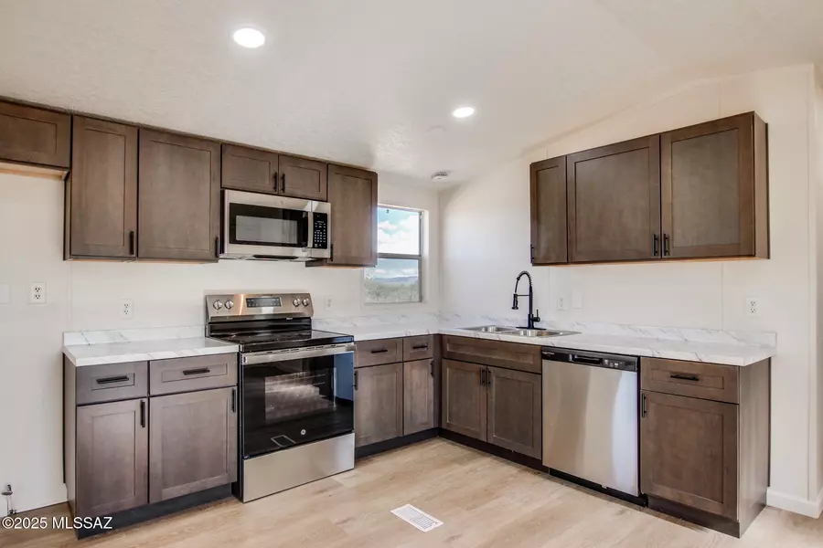 4307 S La Donna Lane, Sierra Vista, AZ 85650