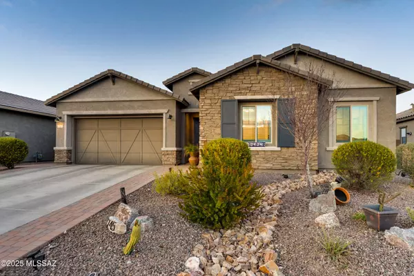 Oro Valley, AZ 85755,745 E Romsdalen Road