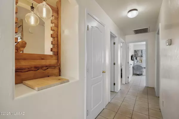 Nogales, AZ 85621,434 Camino Dona Cydney