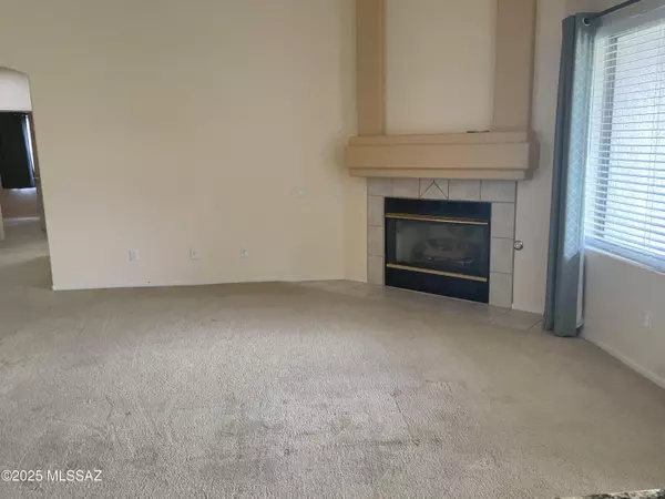 Tucson, AZ 85748,961 S Lucinda Drive