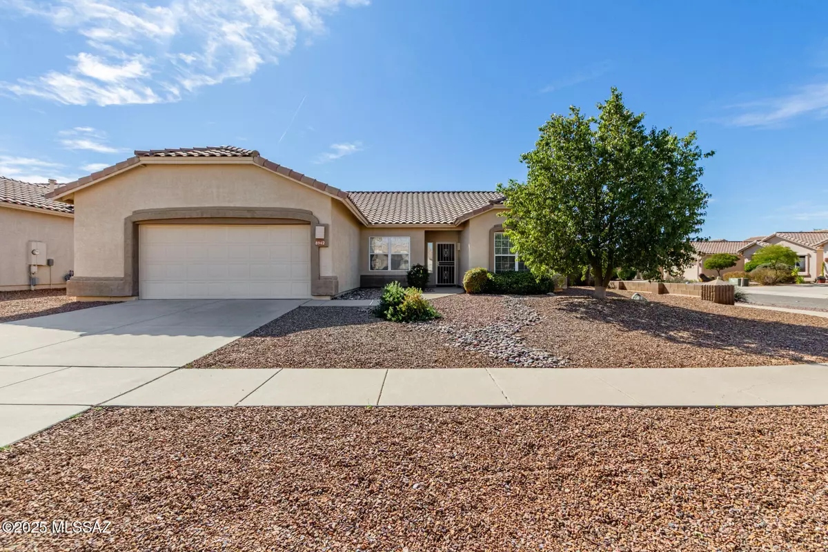 Tucson, AZ 85742,8942 N Upper Bluffs Drive
