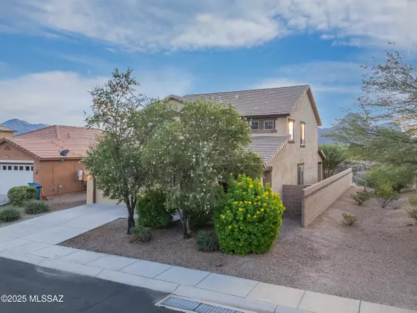 Tucson, AZ 85743,8423 N Douglas Fir Drive