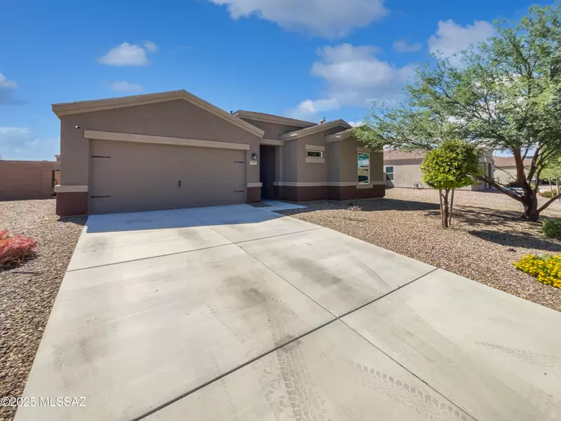 7501 W Teton Road, Tucson, AZ 85757