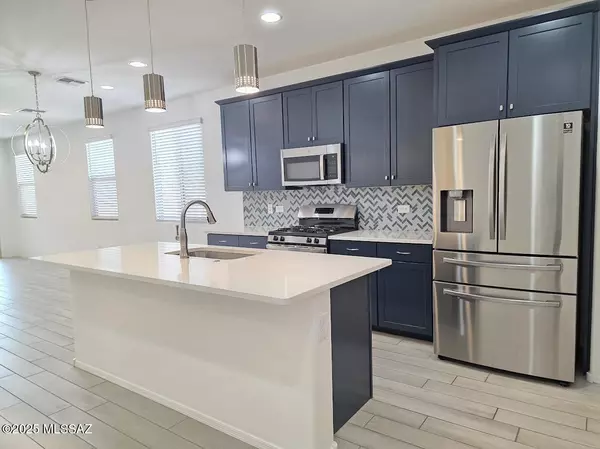 Sahuarita, AZ 85629,15388 S Camino Oculi