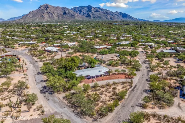 1240 W Cananea Circle, Tucson, AZ 85704