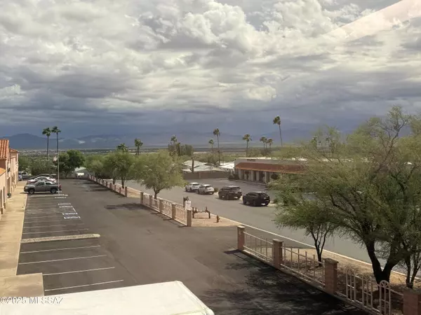 Green Valley, AZ 85614,90 W Calle De Las Tiendas  #250