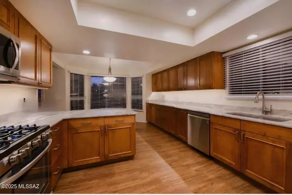 Oro Valley, AZ 85755,10317 N MINERAL SPRING Lane