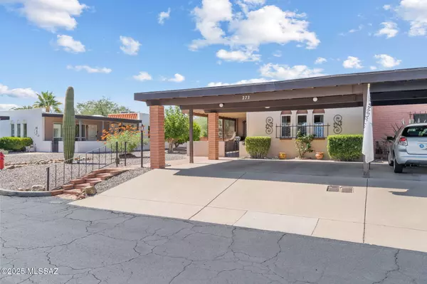 Green Valley, AZ 85614,273 N Calle Del Diablo