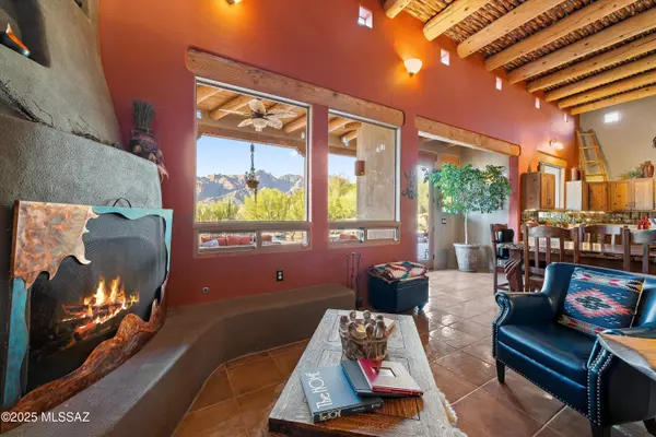 Tucson, AZ 85718,3228 E Via Palomita