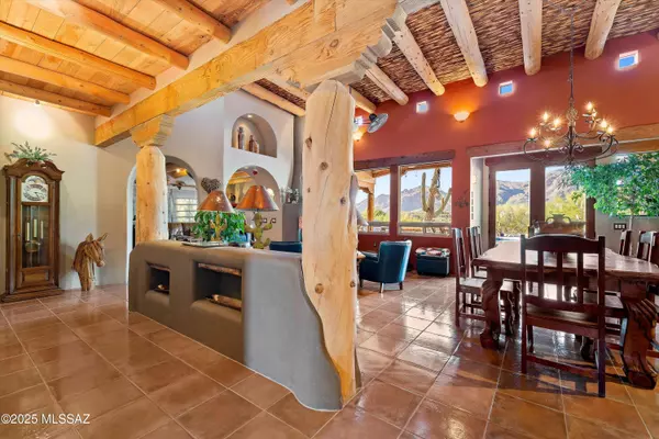 Tucson, AZ 85718,3228 E Via Palomita