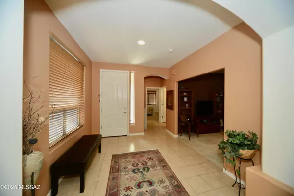 Green Valley, AZ 85614,733 W Shadow Wood Street