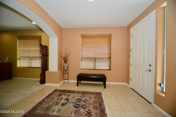 Green Valley, AZ 85614,733 W Shadow Wood Street