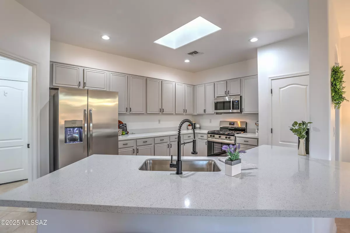 Vail, AZ 85641,455 S Atlanta Drive